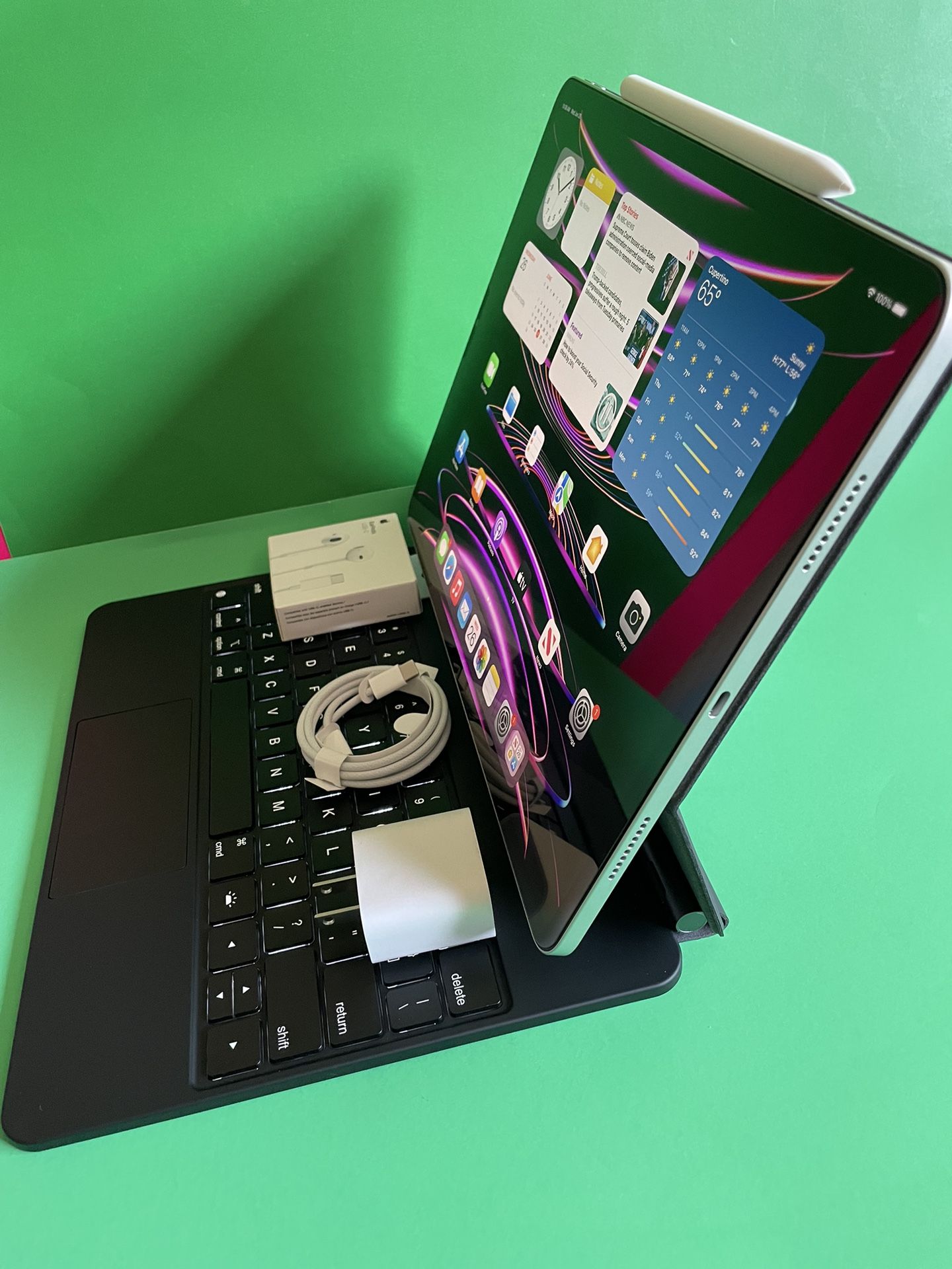 Apple IPad Pro 12.9” 6th Generation (M2 chip / Liquid XDR display