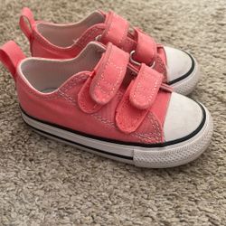 Converse Size 6 Toddler 