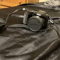 Nixon Coolpix L330