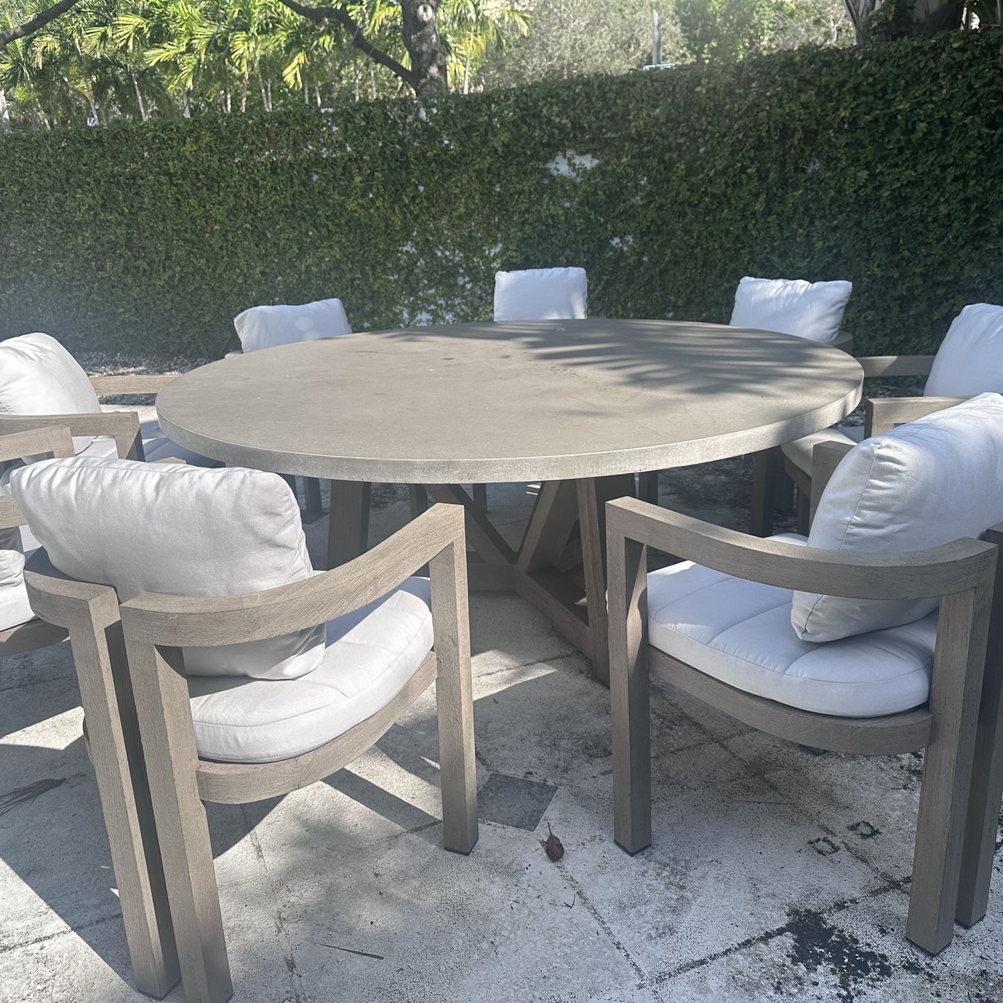Restoration Hardware. Concrete Round Table And  Chairs
