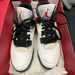 Jordan’s 4 Retro