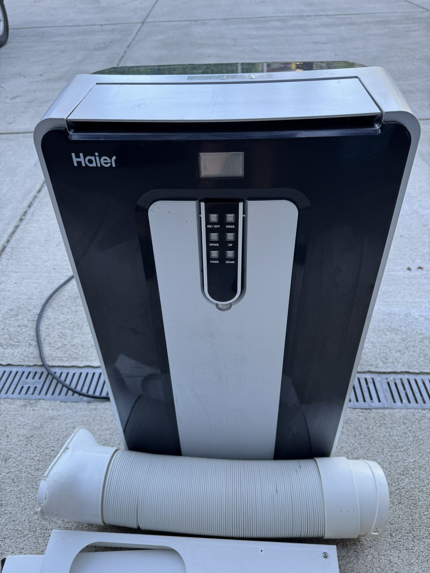 Haier AC Unit 10,000BTU