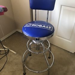 KOBALT Garage Stool 
