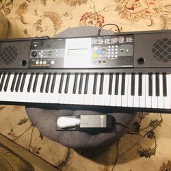 Yamaha PSR E223 Keyboard With Foot Pedal
