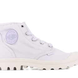 New In Box Palladium Pampa Hi Women’s Size 7.5 Star White 92352-116-M