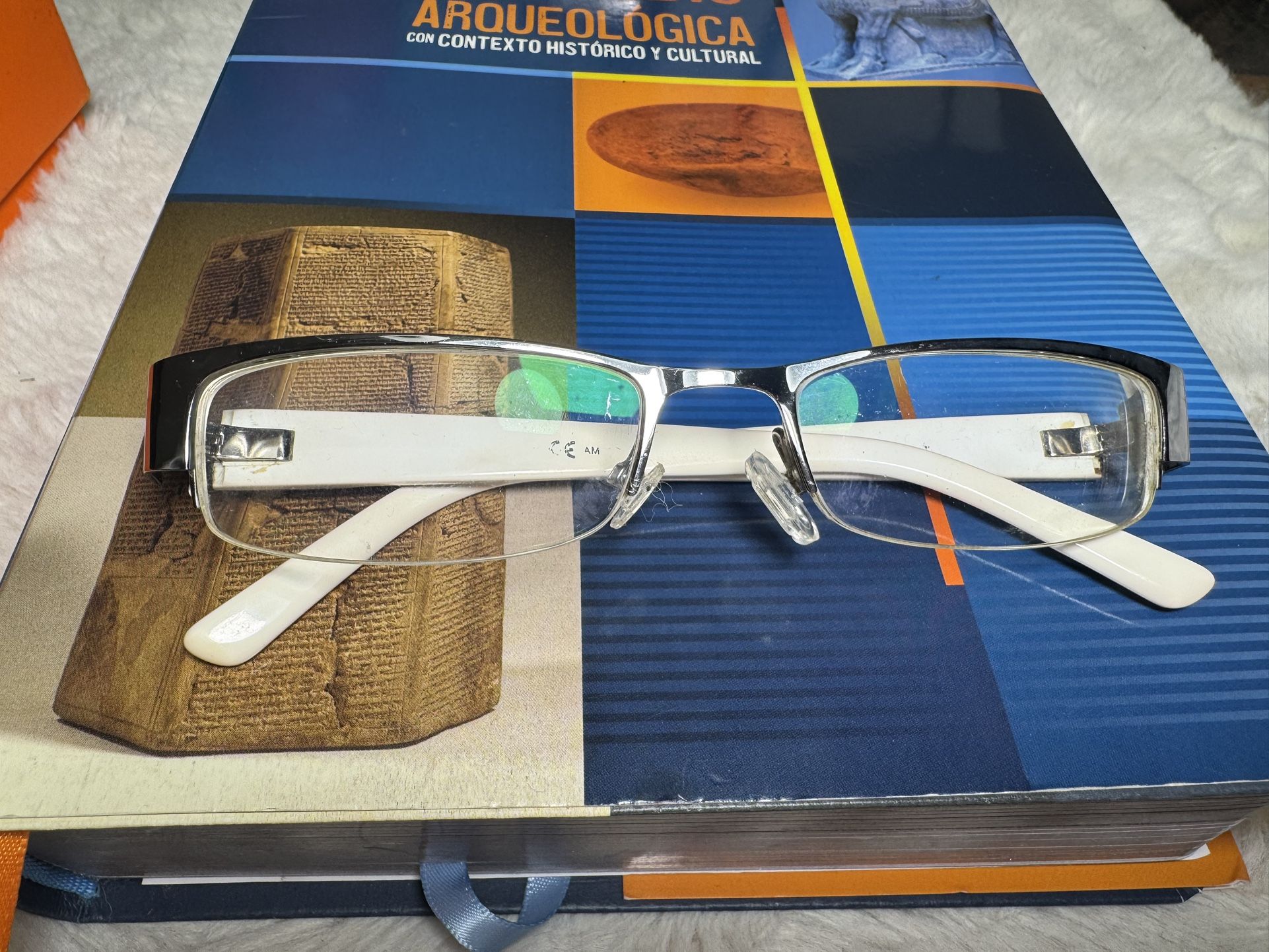 Gucci frames 100% authentic read