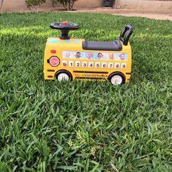 Cocomelon School Bus Ride On