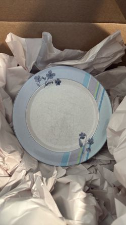 Floral Kitchen Set - Plates bowls And Mugs