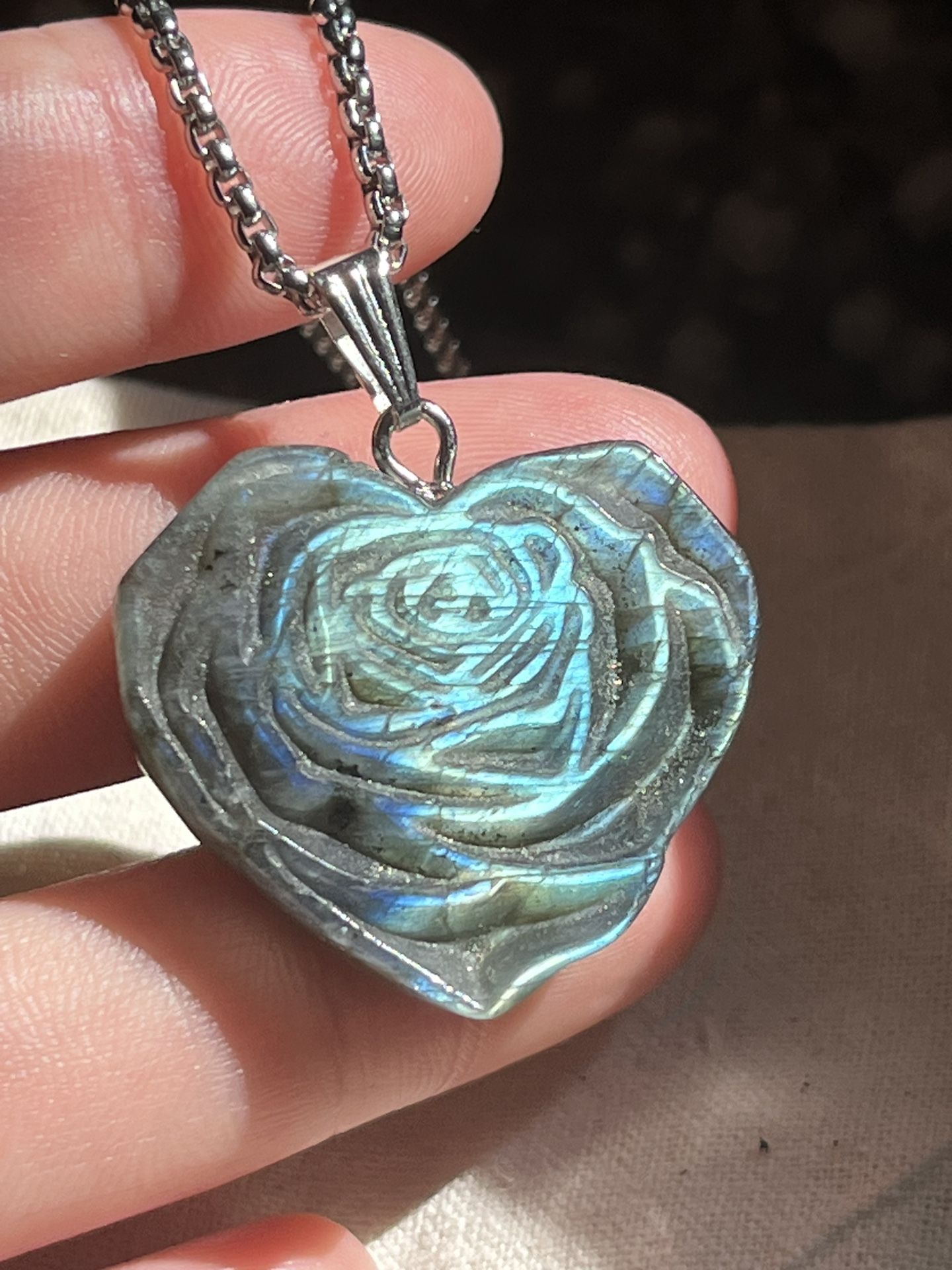 Labradorite Rose Pendant 