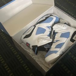 Jordan 6 UNC