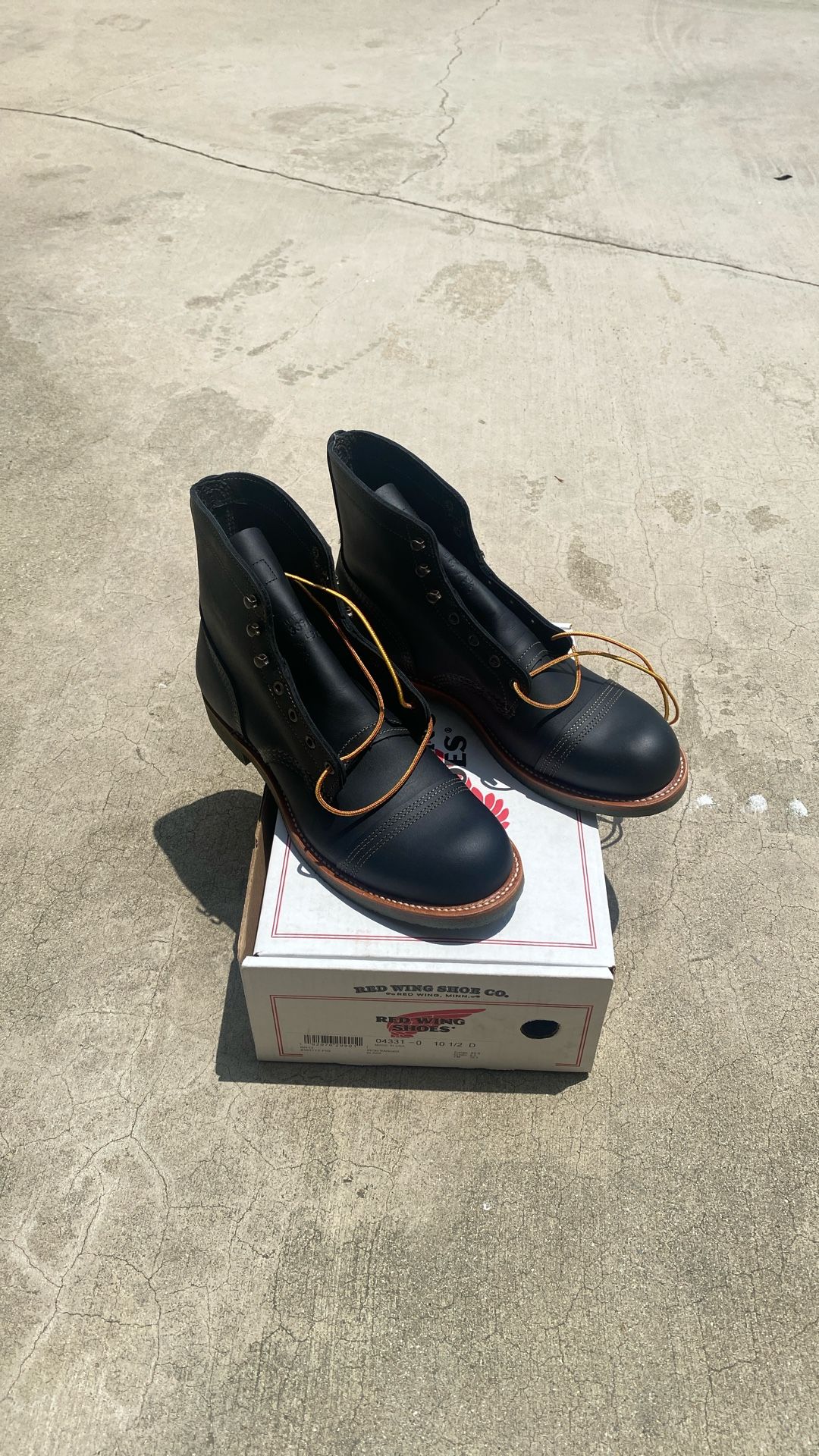 Red Wing Men’s Boots Size 10.5