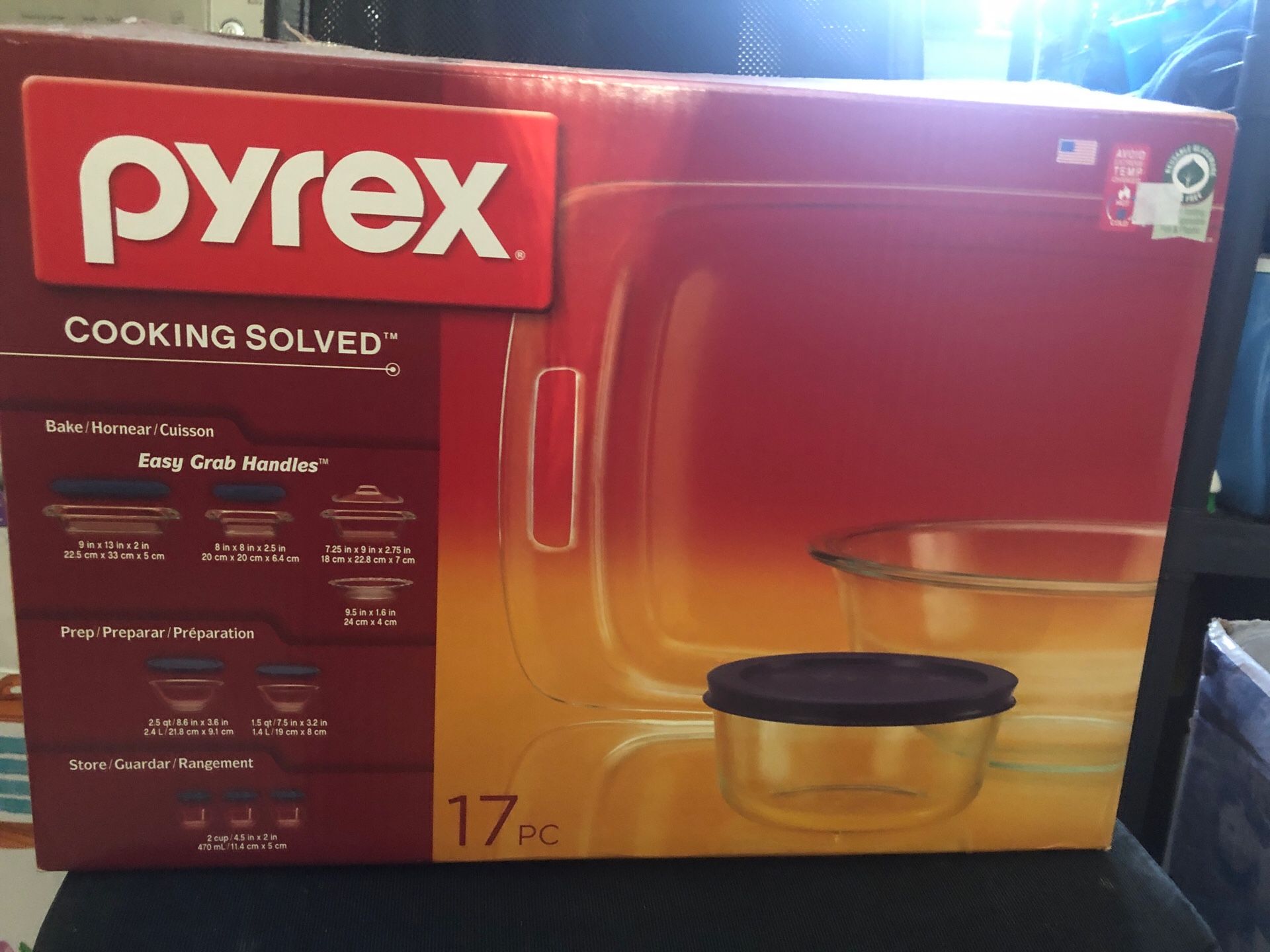 Pyrex bowl set