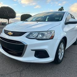 2018 CHEVY SONIC LT, LOW MILES, TWO OWNERS, GREAT ON GAS, COLD AC 🚘