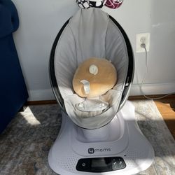 4moms mamaRoo Multi-Motion Baby Swing Smart Connectivity