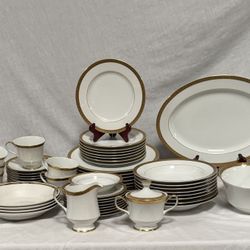 Sango China Set For 8 - Royalty Pattern