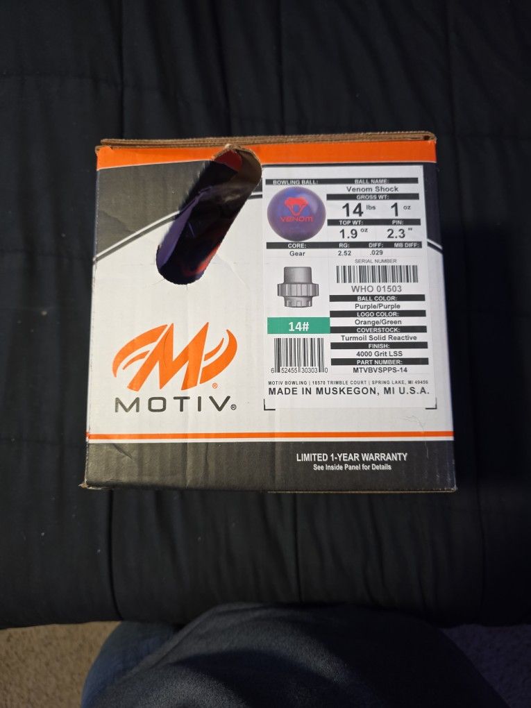 Motiv Bowling Ball