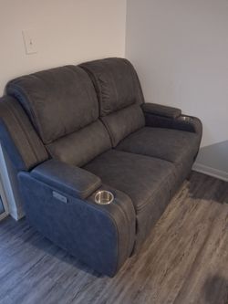 Reclinable Sofa