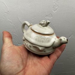 Antique Song Style Chinese Guan Kiln Porcelain Dynasty Tea Kettle White Celadon