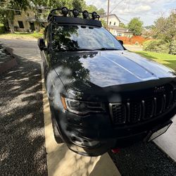 Jeep Grand Cherokee WK2 Ranger Rack Multi-Light Setup with Sunroof