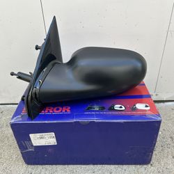 Saturn L300 L200 Driver Side Mirror Izquierdo Manual  2000 - 2005 New Aftermarket 
