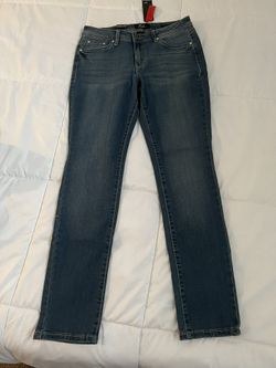 Ladies Size 10 Jeans  ( Earl Jean ) 