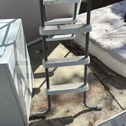 Pool Ladder 