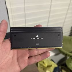 32gb DDR5 6000mt/sSingle Stick Ram Corsair Dominator 