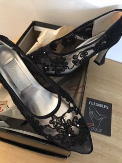 New Women’s Dolce By Pierre Black Lace Netting With Rhinestones Shoes -Size 8 1/2