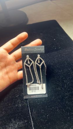 Earring jewelry