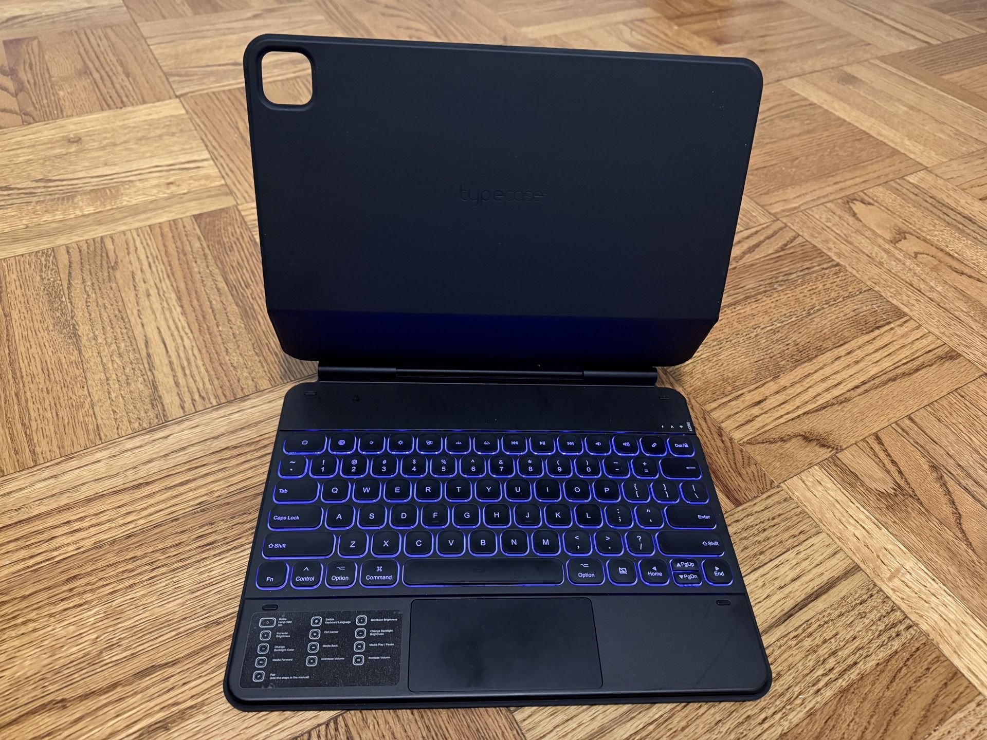 Logitech Combo Touch Keyboard Case for Ipad pro 12.9 (5th generation)