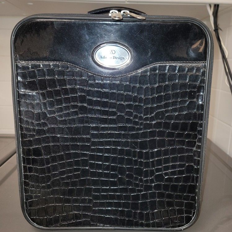 Wig Carry Case With Styrofoam Head & Shoulder Strap