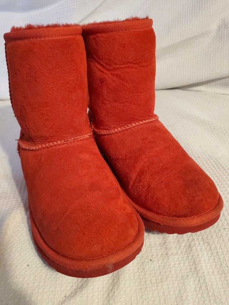 Ugg