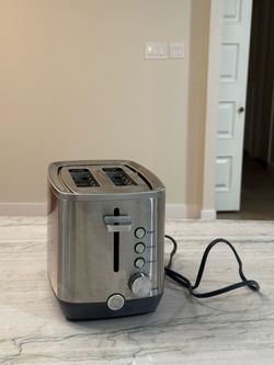 GE Stainless Steel 2-Slice Toaster