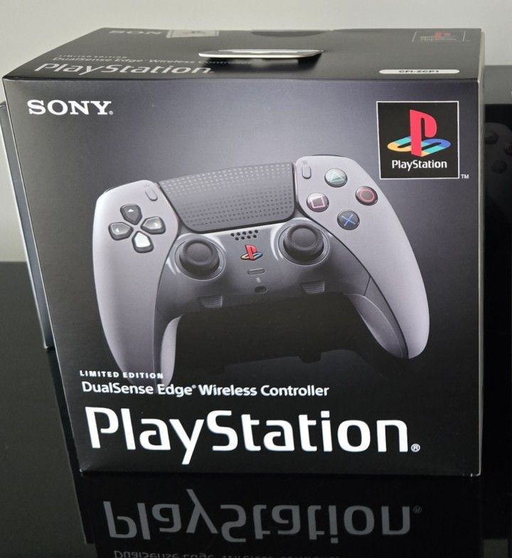 DualSense Edge Wireless Controller - 30th Anniversary Limited Edition