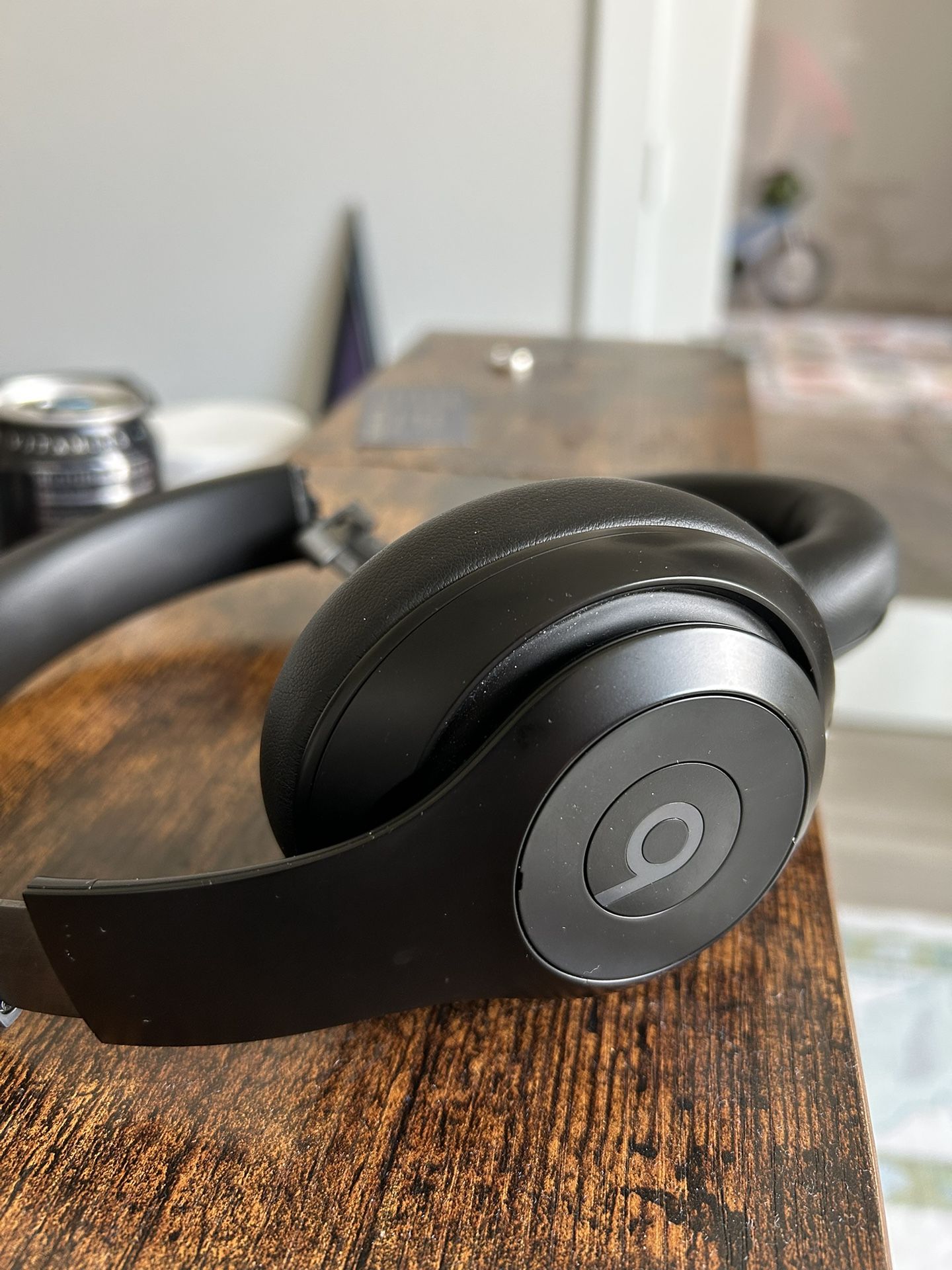 Beats Studio Pro Headphones - Cracked But Work