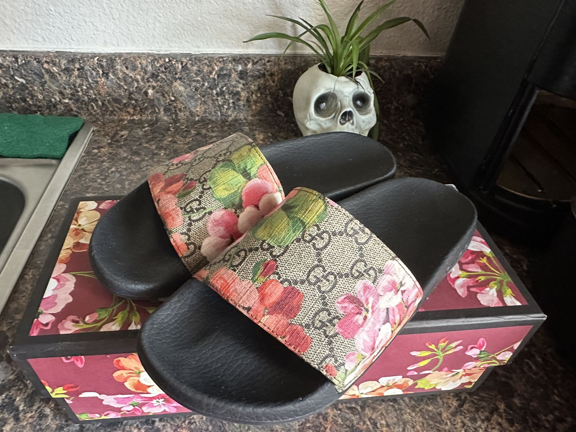 Gucci Slides
