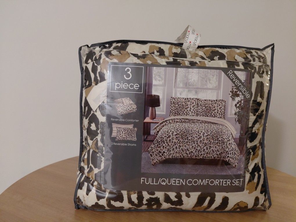 3 Piece Leopard Print Comforter Set