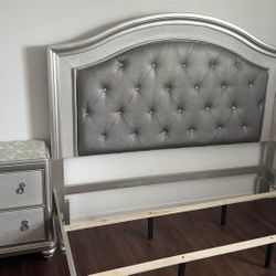 5 Piece King Bed Set