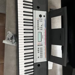 Yamaha Keyboard