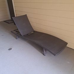 Out Door Lounging Chair 