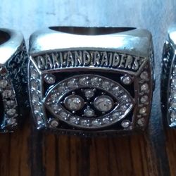 Oakland Raiders Championship 3 Ring Set