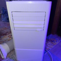 Free Standing Ac 10,000 BTU