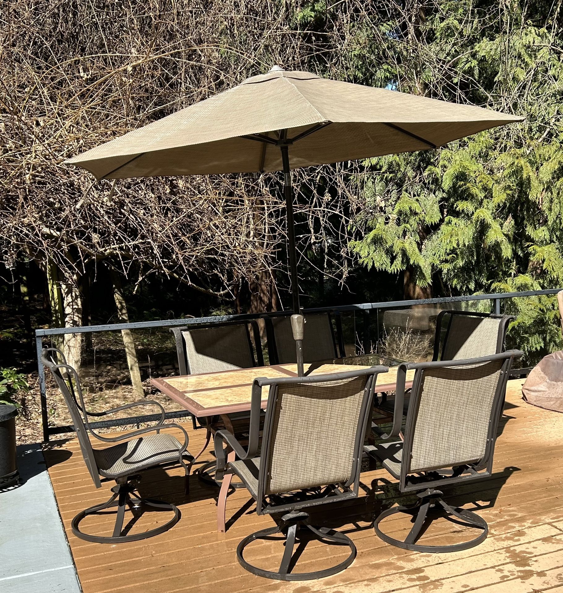 Outdoor Patio Table, 6 Chairs, Umbrella And Stand for Sale in Bonney Lake, WA OfferUp