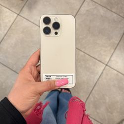 iPHONE 14 PRO UNLOCKED 