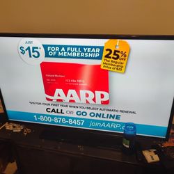 2 Flat Screens 