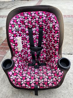 Minnie Mouse car seat