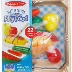 Melissa & Doug 22-Piece Cut & Slice Wooden Play Food ⭐️NEW⭐️