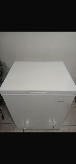 Frigidaire Perfect/ Freezer 21”x25w34 h
