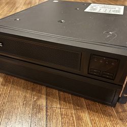 Schneider APC SMX3000HVT Smart-UPS 208V Uninterruptible Power Supply