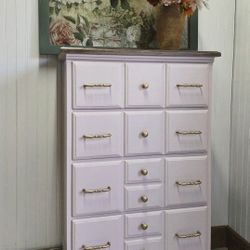 Dresser & Nightstand Set
